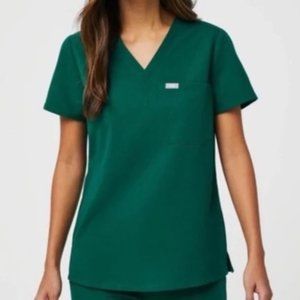 Brand new w tags FIGS Catarina one-pocket scrub top, Hunter Green size small